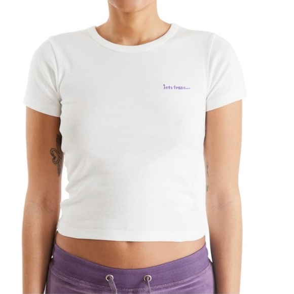 NWOT Urban Outfitters Purple T-Shirt/Crop S - Picture 4 of 4